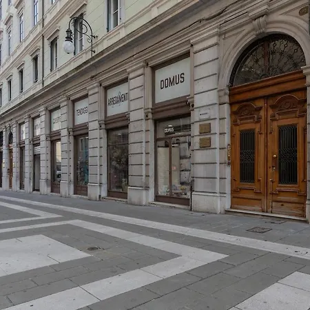 Centro I San Lazzaro 1 アパート