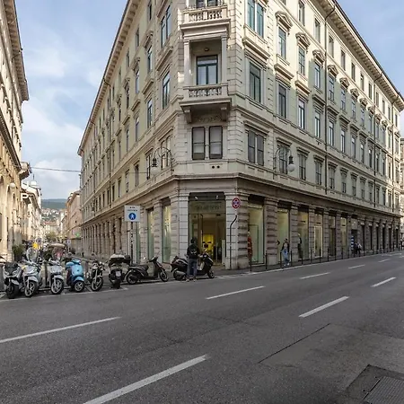 Centro I San Lazzaro 1 トリエステ